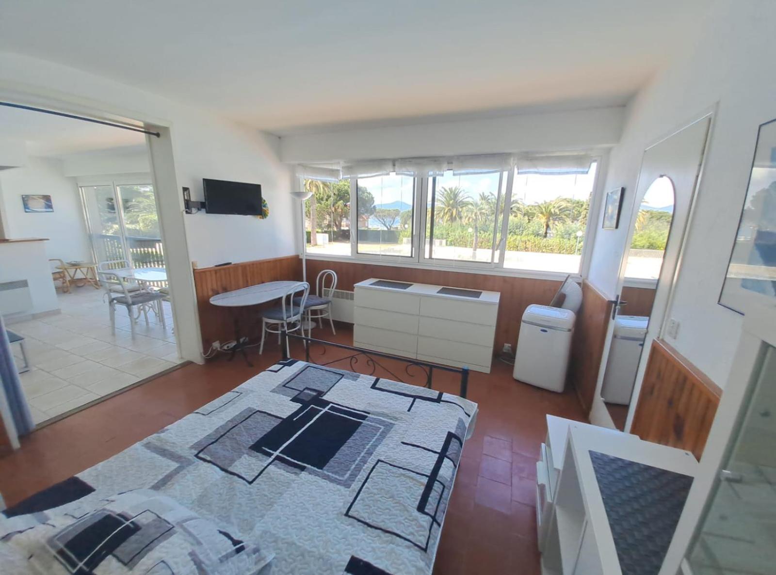 Apartamento Tropcoq - Au Coeur De St-tropez - Pour 2 Personnes Saint-Tropez